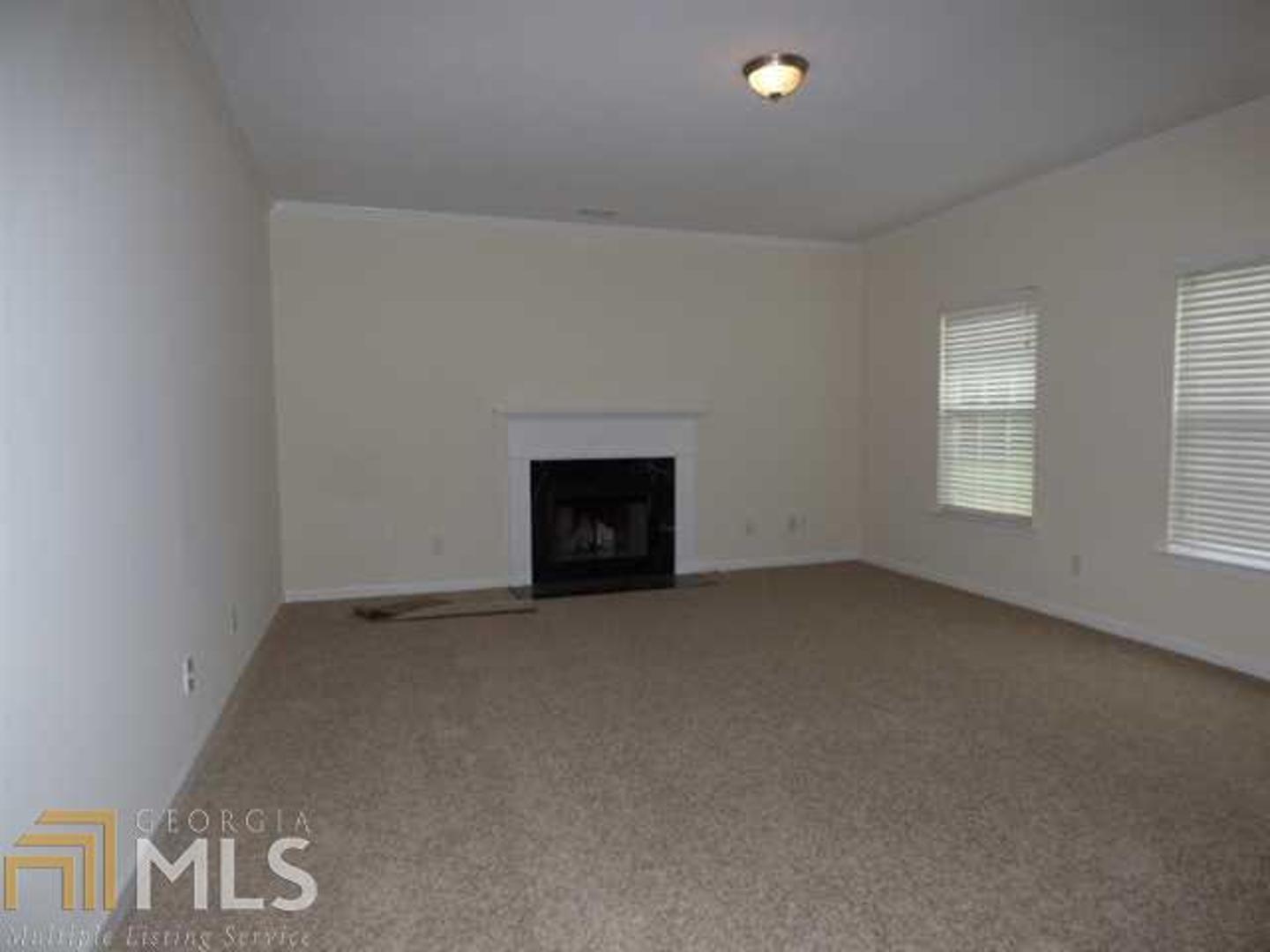 Brandywine Lakes - Residential