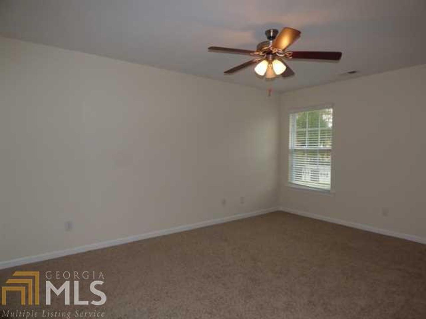Brandywine Lakes - Residential