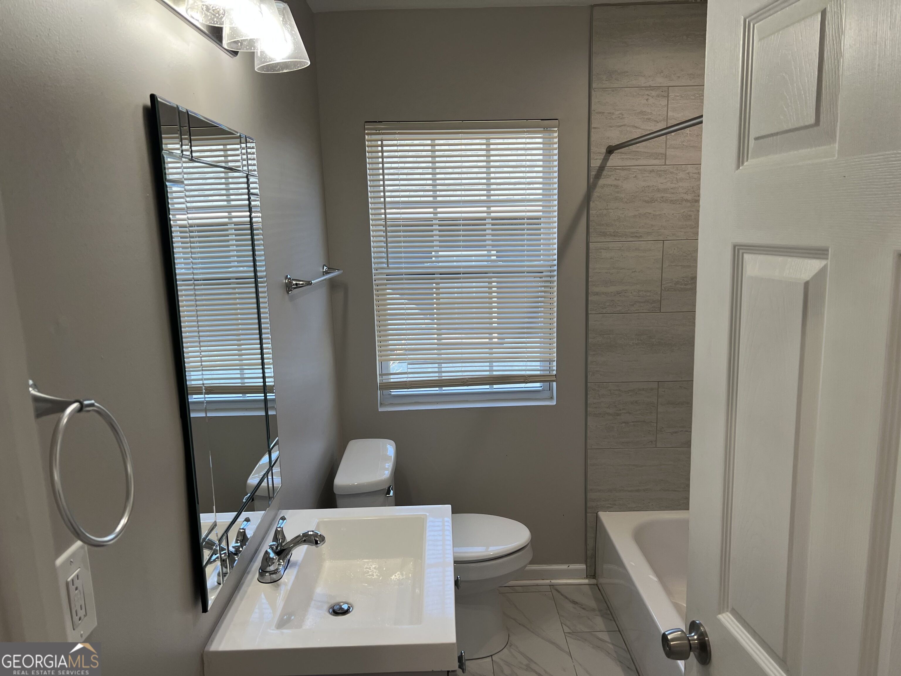 Easton Pendley & Assocs Inc - Residential Lease