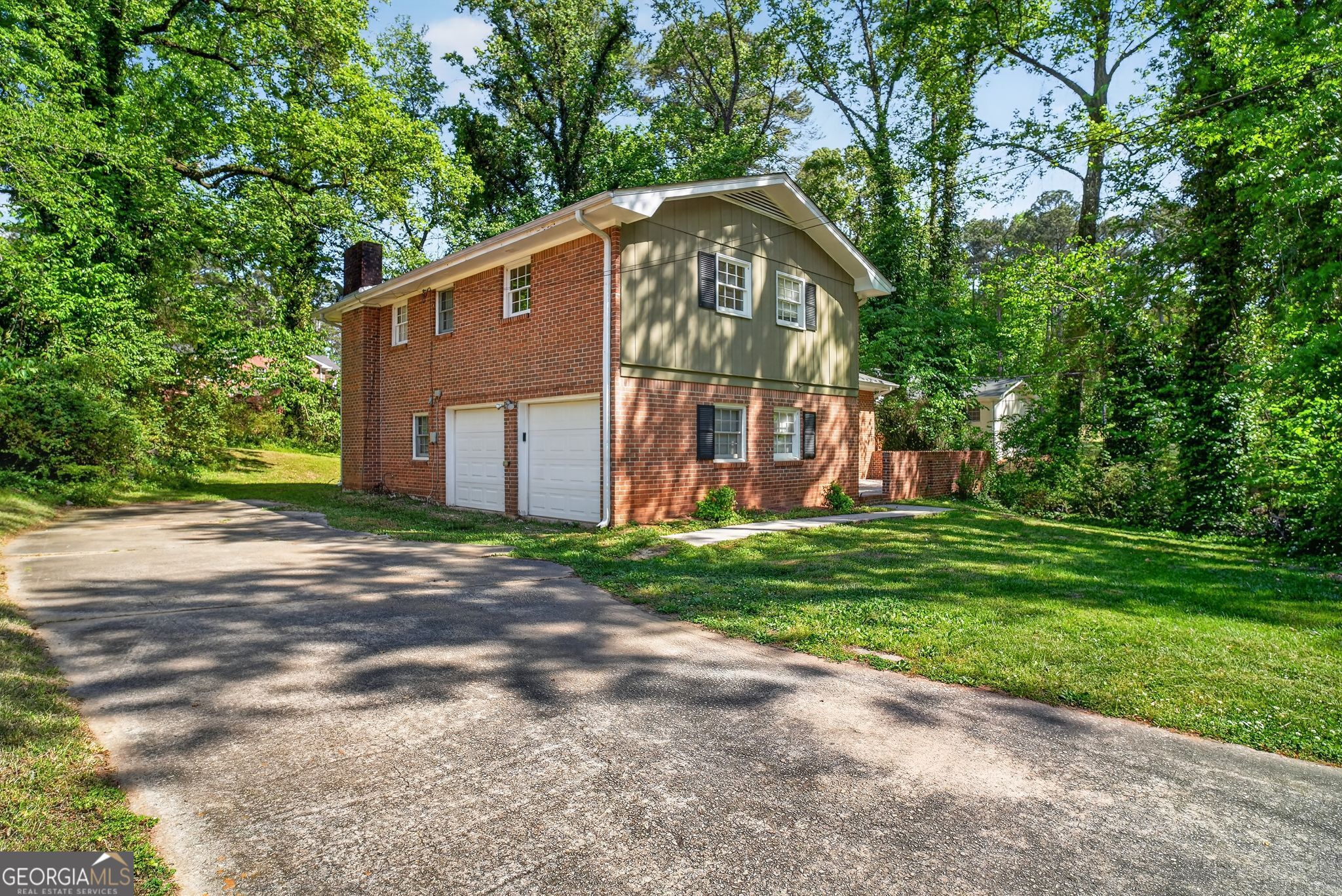 2686 Shadowbrook DR