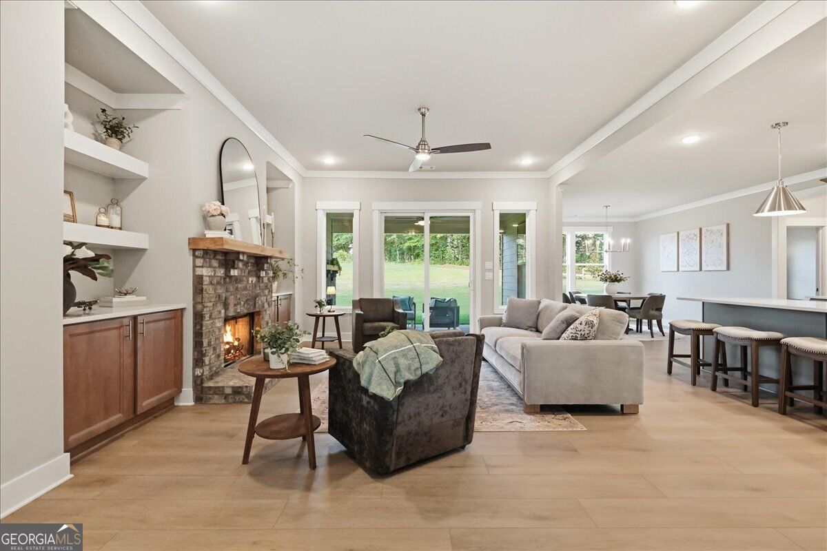 157 Maney DR