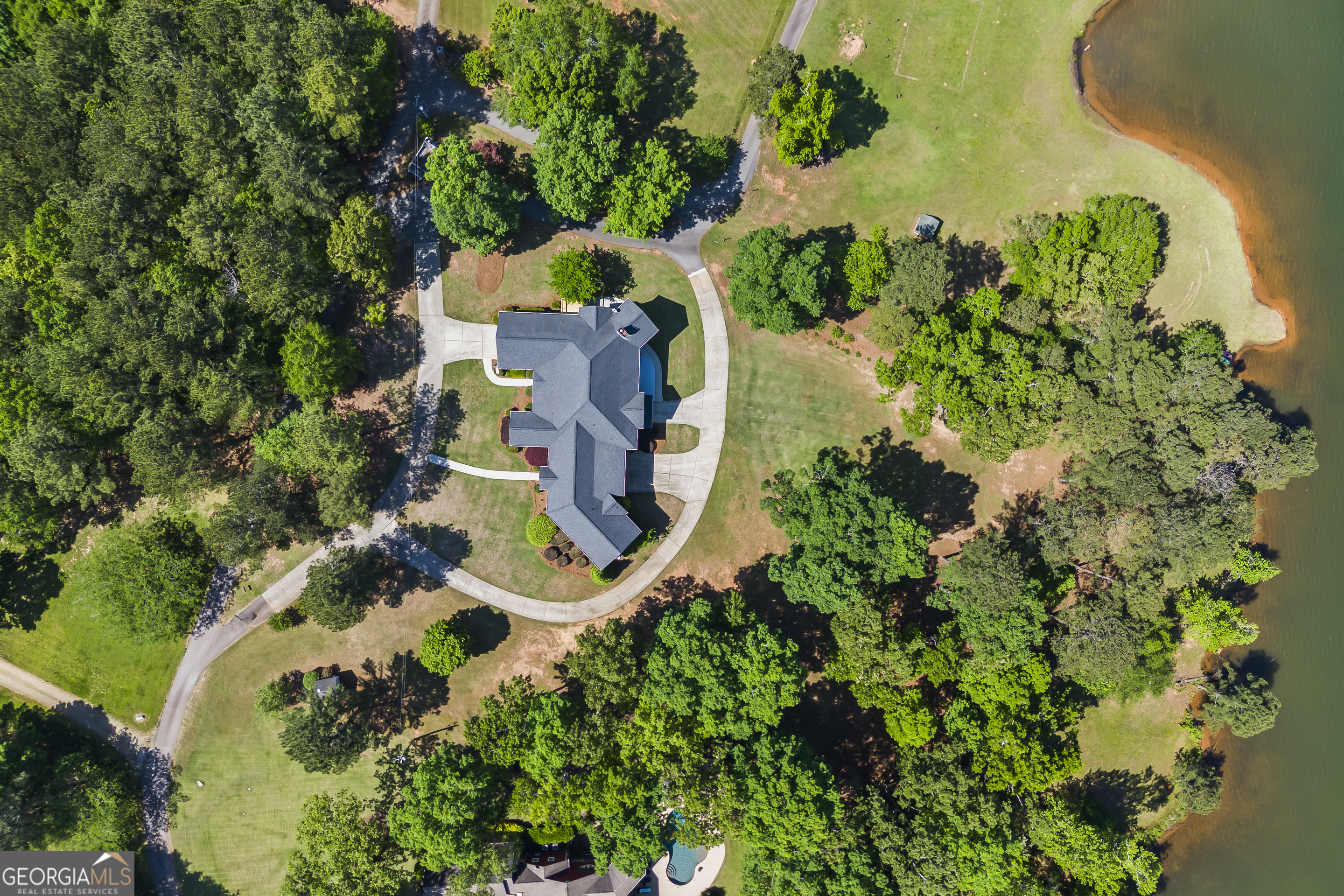 160 Evans DR