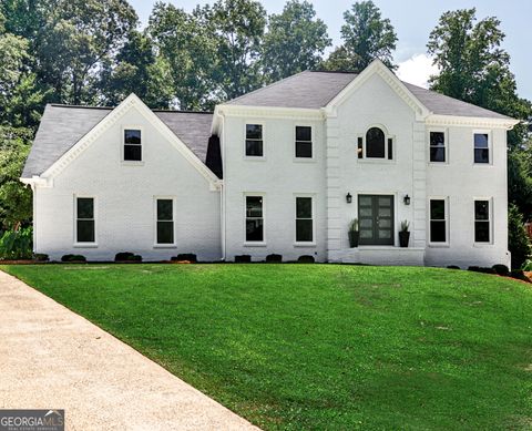 1411 Silver Fox RUN Woodstock GA 30188