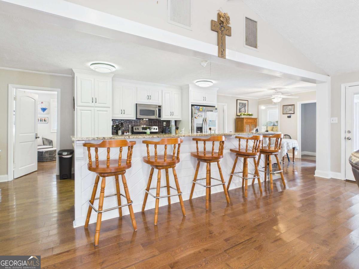 228 & 232 Hickory Point DR