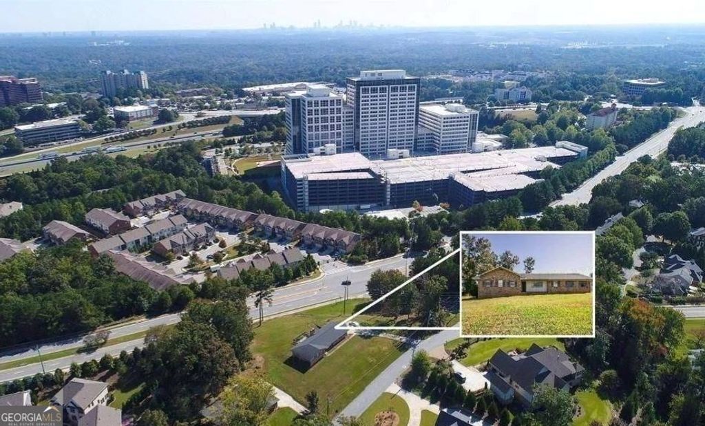 Photo of 3475 Valley Vista Rd, Smyrna, GA 30080 (MLS # 10673951)