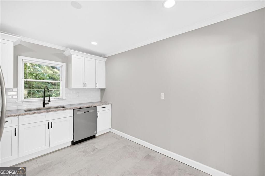 Decatur, Georgia 30032, United States, 4 Bedrooms Bedrooms, ,3 BathroomsBathrooms,Residential,Active,205790