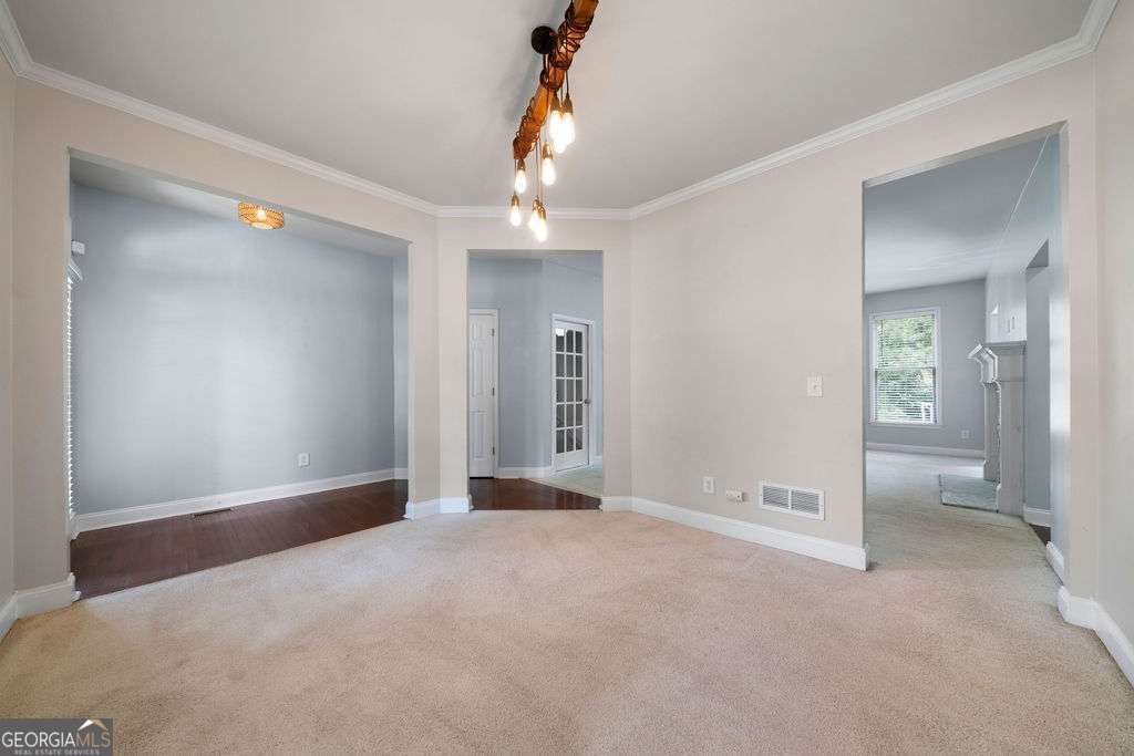 230 Treadstone LN