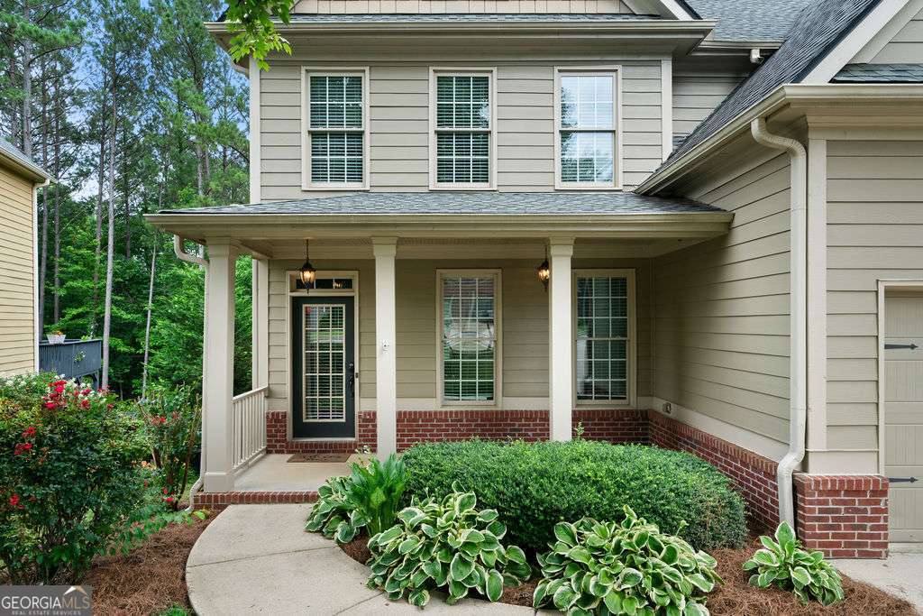230 Treadstone LN