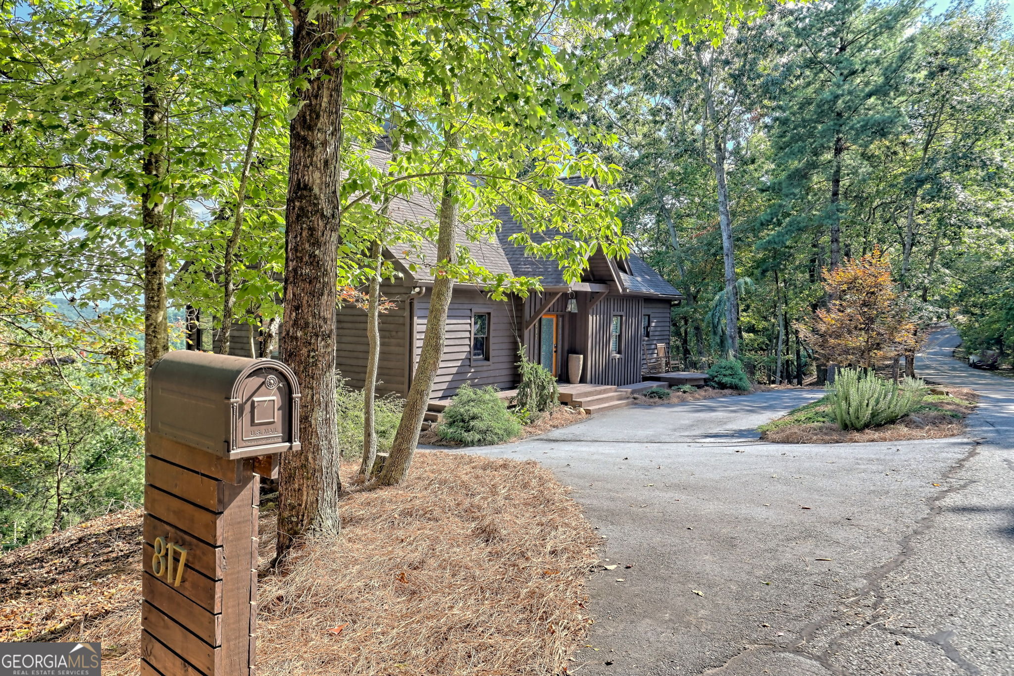 817 Long Laurel Ridge DR
