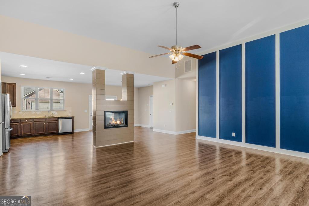 1141 Abundance DR