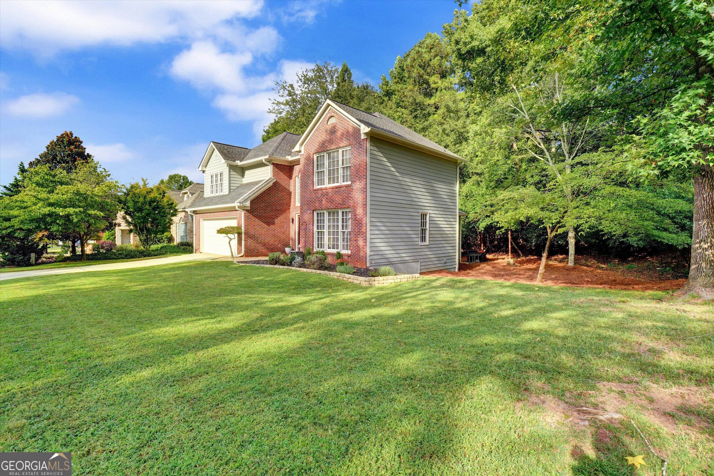115 Glen Holly DR