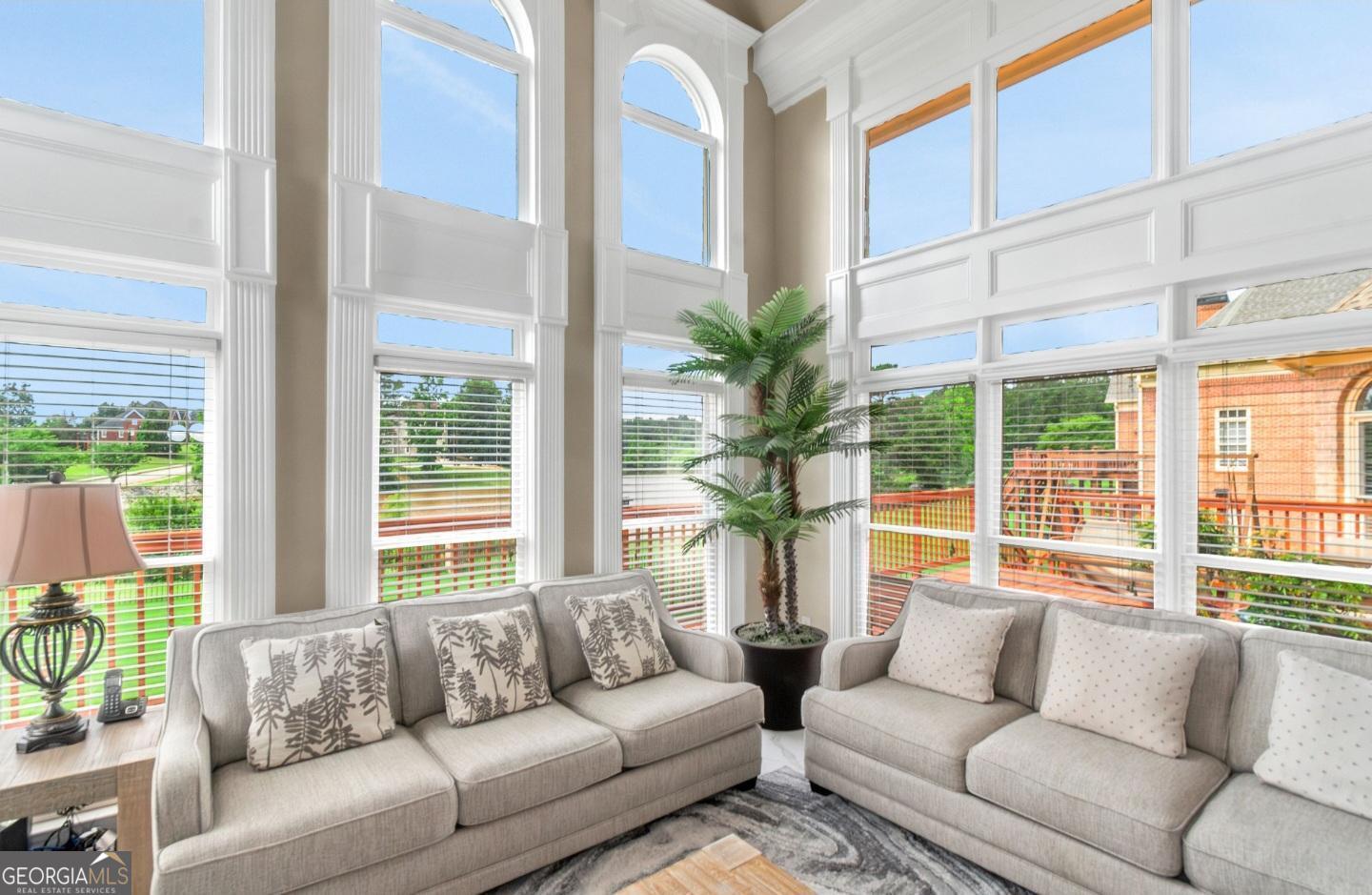 413 Canterbury WAY
