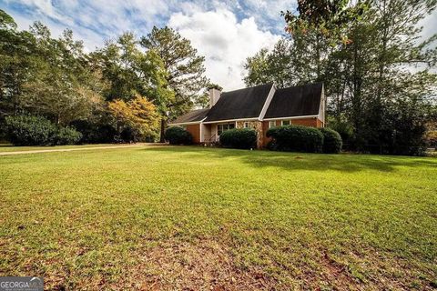 2710 Somerset DR Albany GA 31721