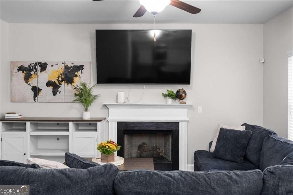 4142 Woodland Park DR