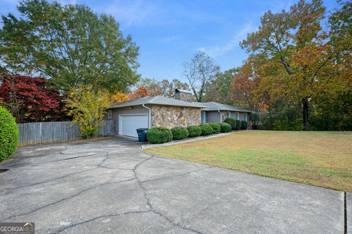 127 Windsor DR