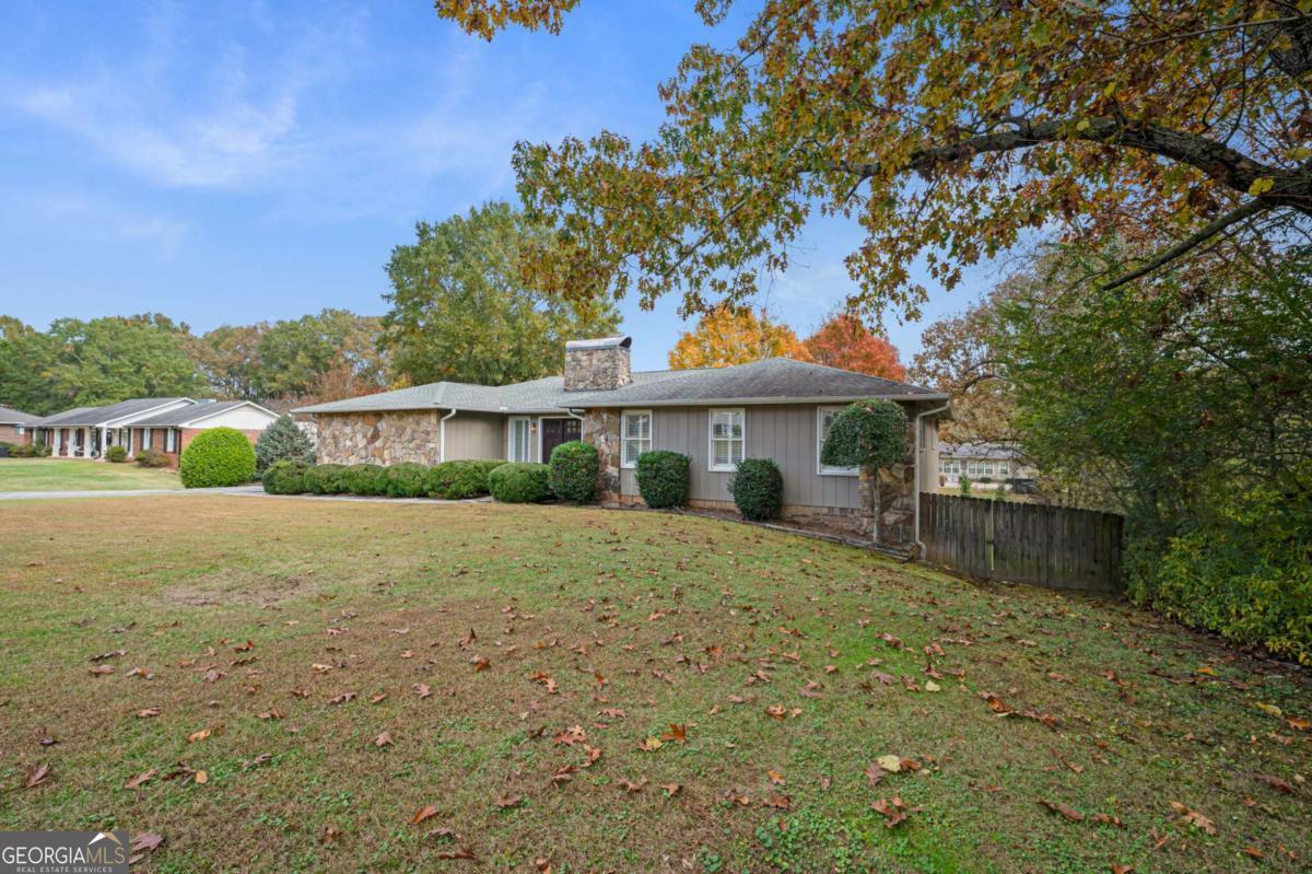 127 Windsor DR