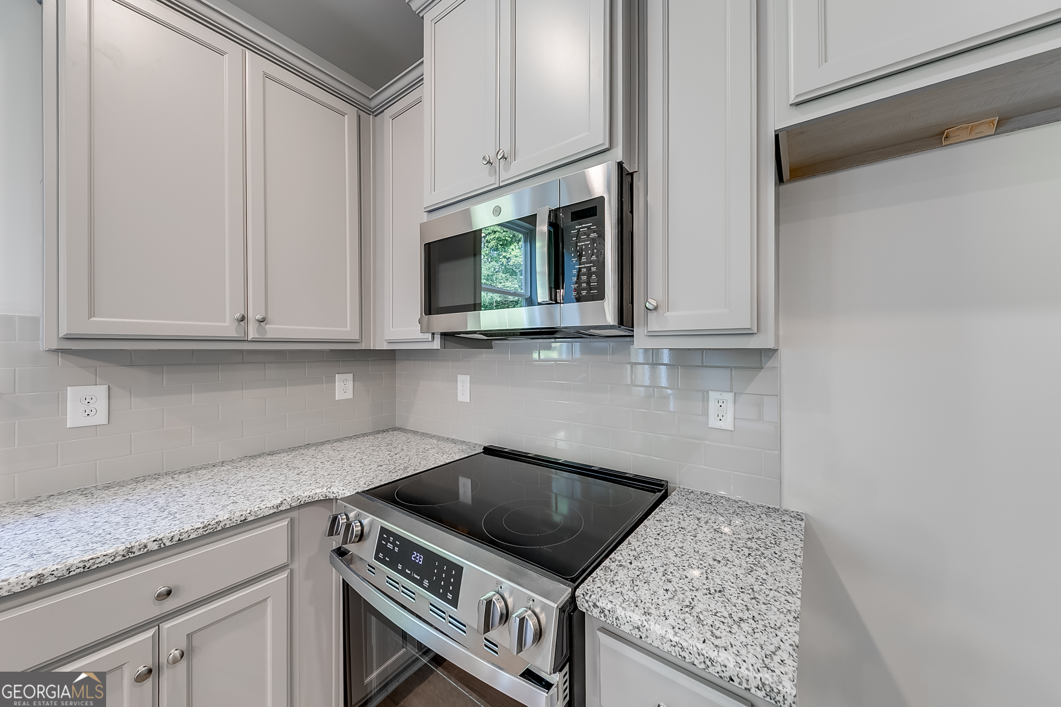 117 Greenview CT