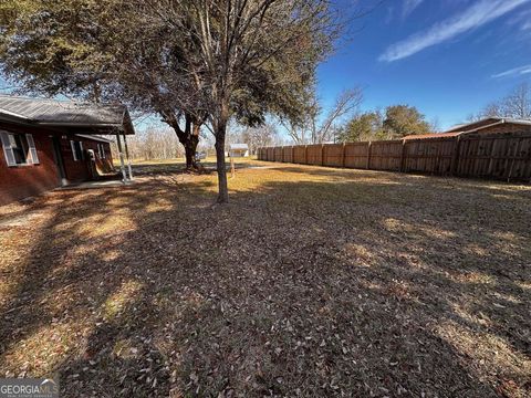 A home in Glennville