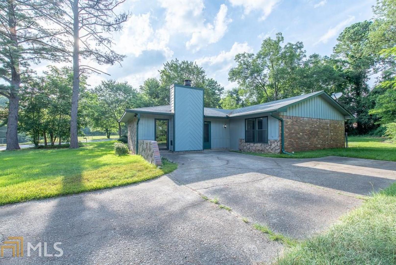 Check out the 3D TOUR! This stunning ranch home has just been renovated! Featuring brand new paint, new floors, new fixtures, new granite countertops. The open floor plan encompasses three spacious bedrooms with plenty of room for study, sleep, storage, and a sleek and stylish kitchen that has a ton of storage space. On cold nights, cozy up to the beautiful brick fireplace in the living room. Gorgeous landscaping front and back. The spacious yard is perfect for pets to run around and explore or entertaining visitors, summer time BBQ. This is a rare find! Don't miss out!