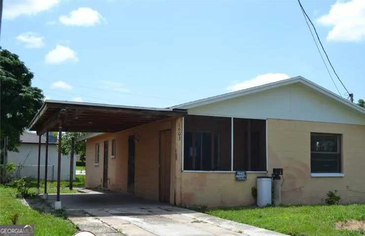 Listing image 1