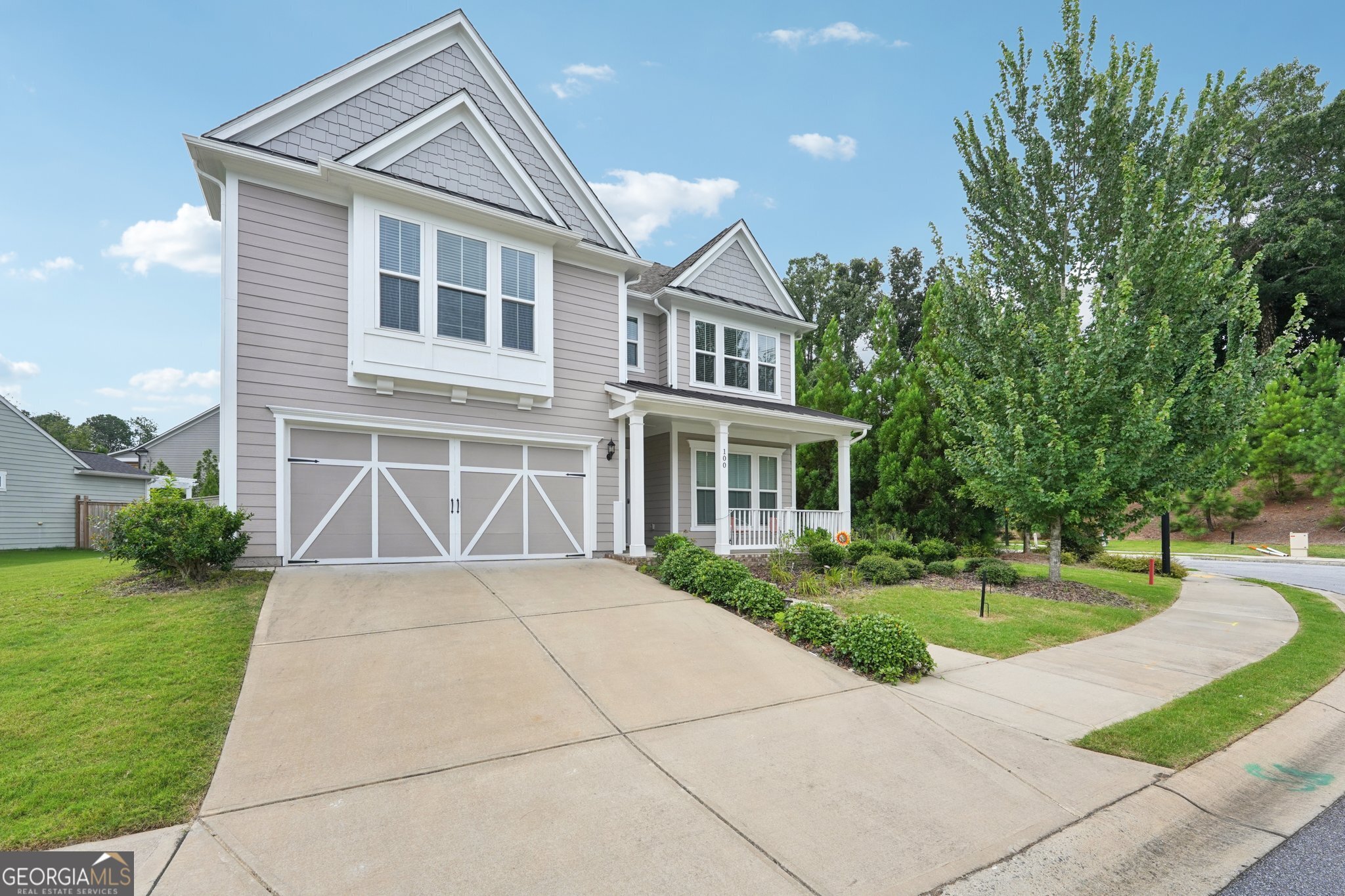 100 Academy LN