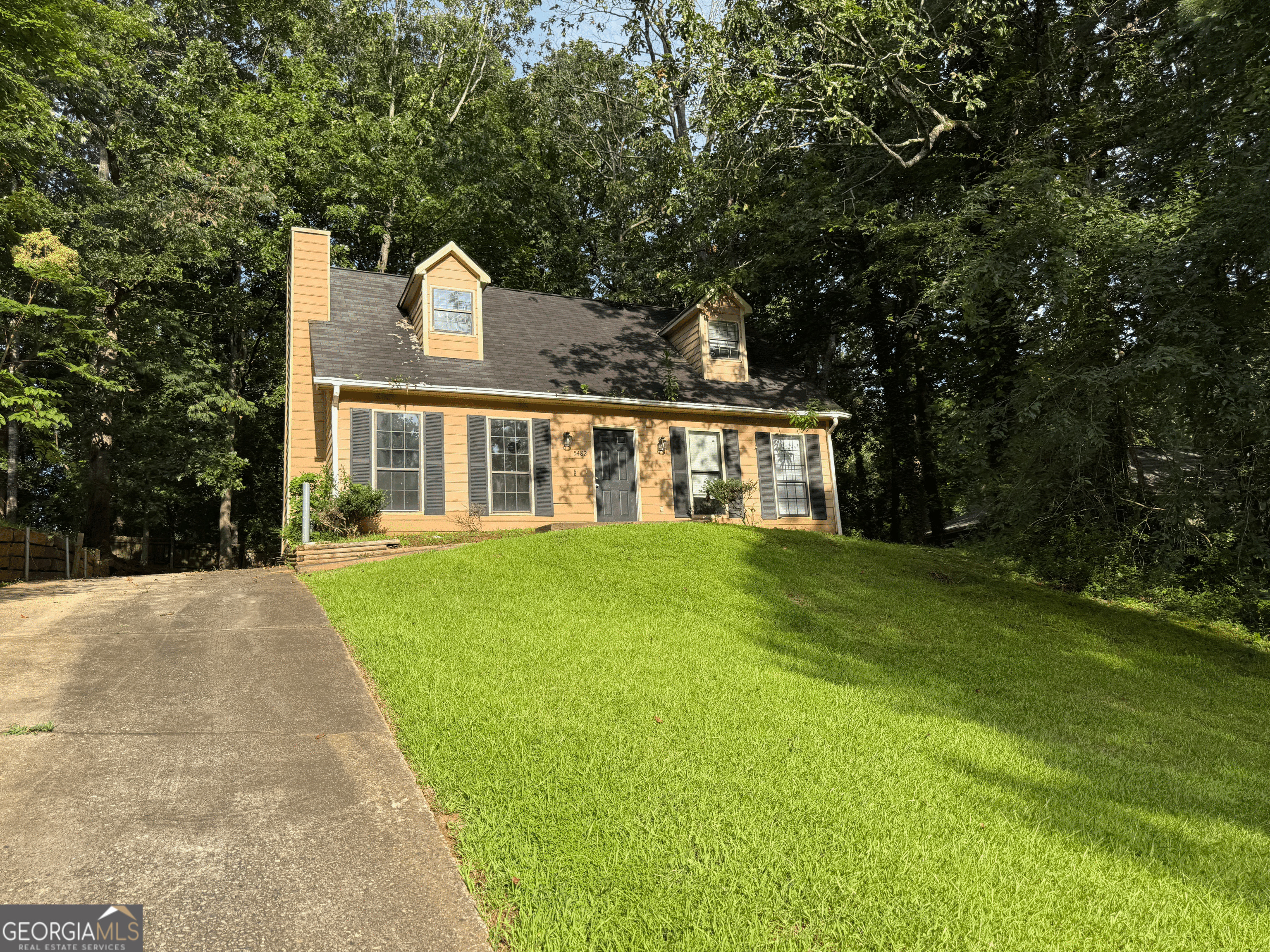 Investor's Dream with Unlimited Potential! This 3 bedroom, 2 bath home is conveniently located with a great floor plan. Sold as is in current condition-bring your creativity and vision to restore this property into its full potential.