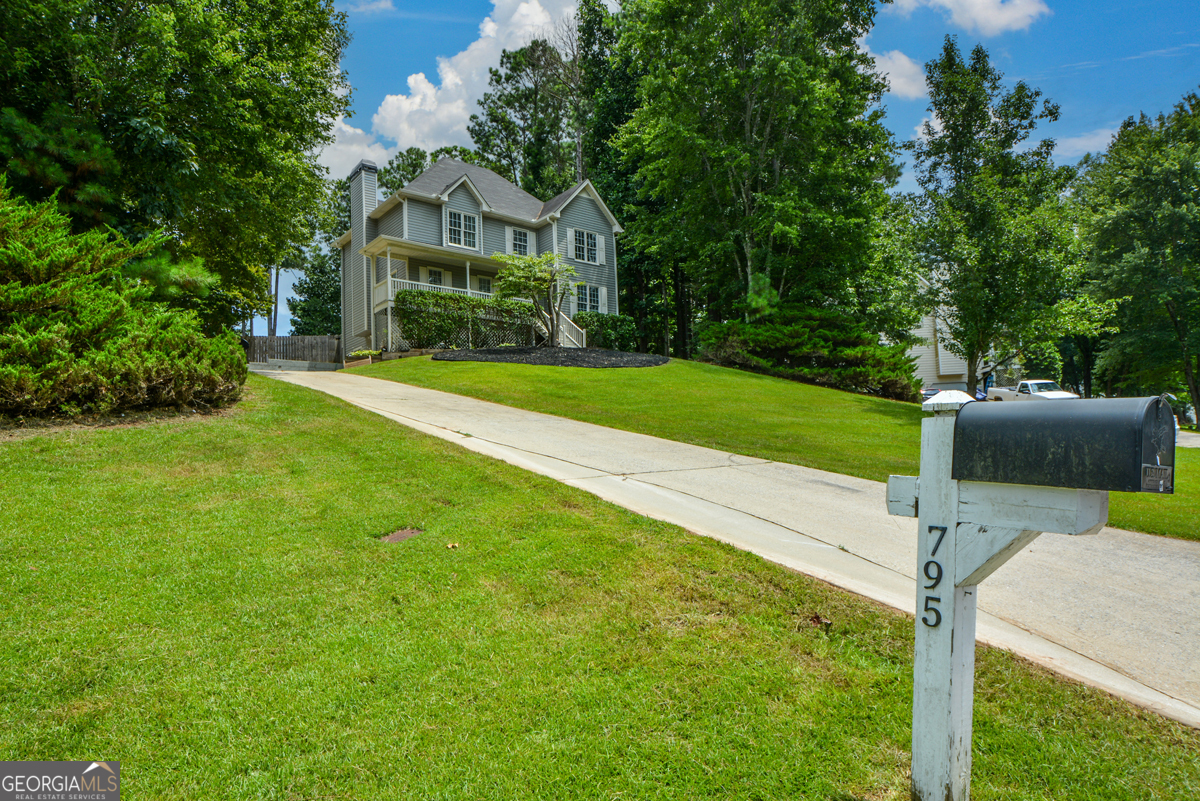 795 Abbington LN