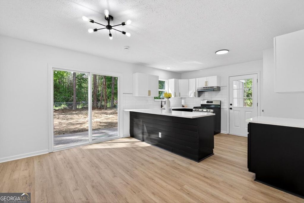 Photo of 170 Kipling Way, Riverdale, GA 30274 (MLS # 10731958)