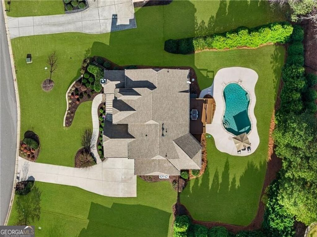 Photo of 6660 Tulip Plantation Road, Alpharetta, GA 30004 (MLS # 10653327)