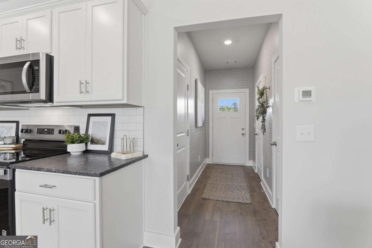 153 Chastain DR