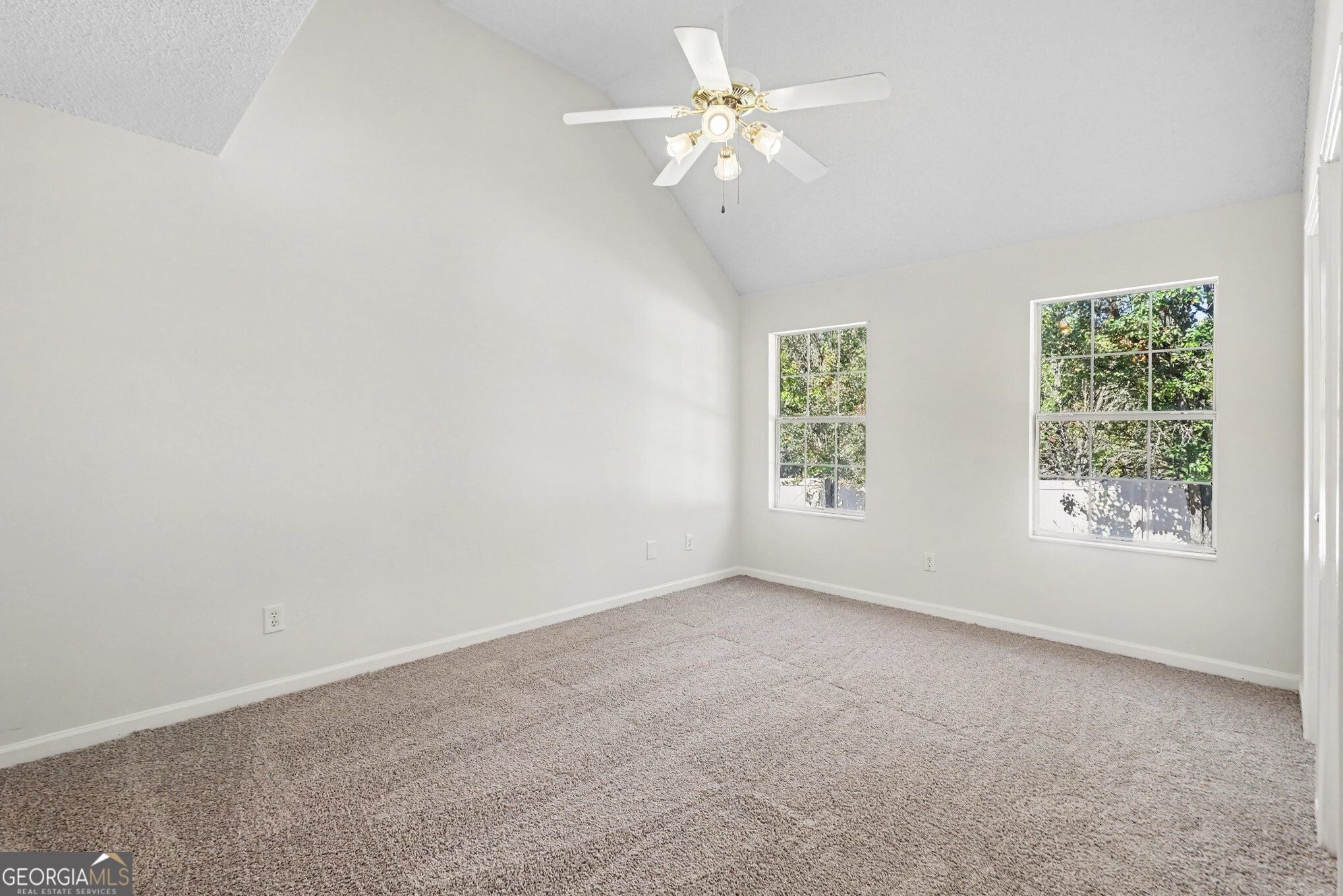 4131 Ravenwood CT