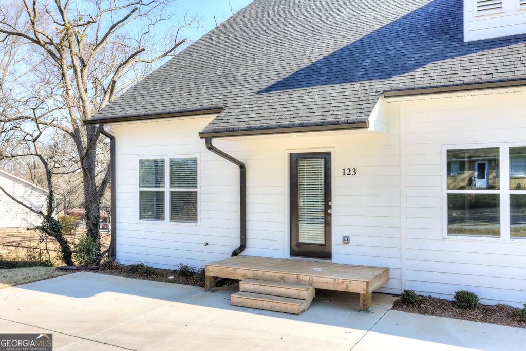 Photo of 123 Jones Street, Cartersville, GA 30120 (MLS # 10876606)
