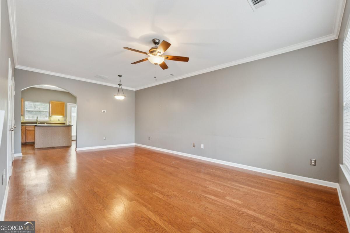 2030 Del Lago CIR NW 8