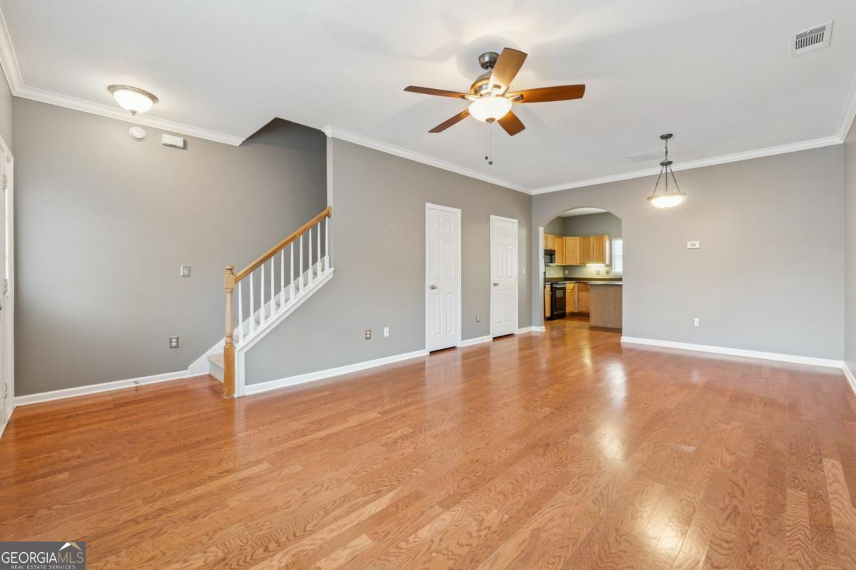 2030 Del Lago CIR NW 8