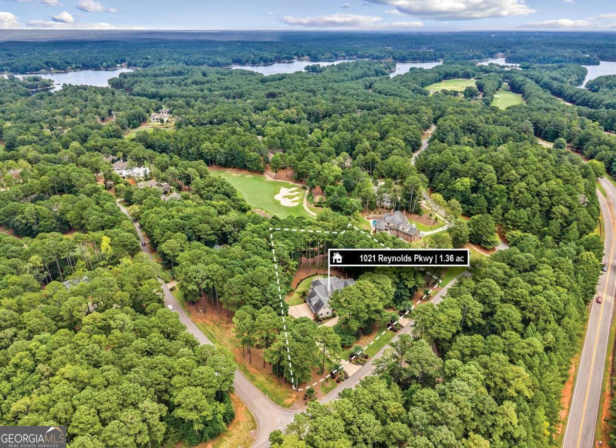 1021 Reynolds PKWY