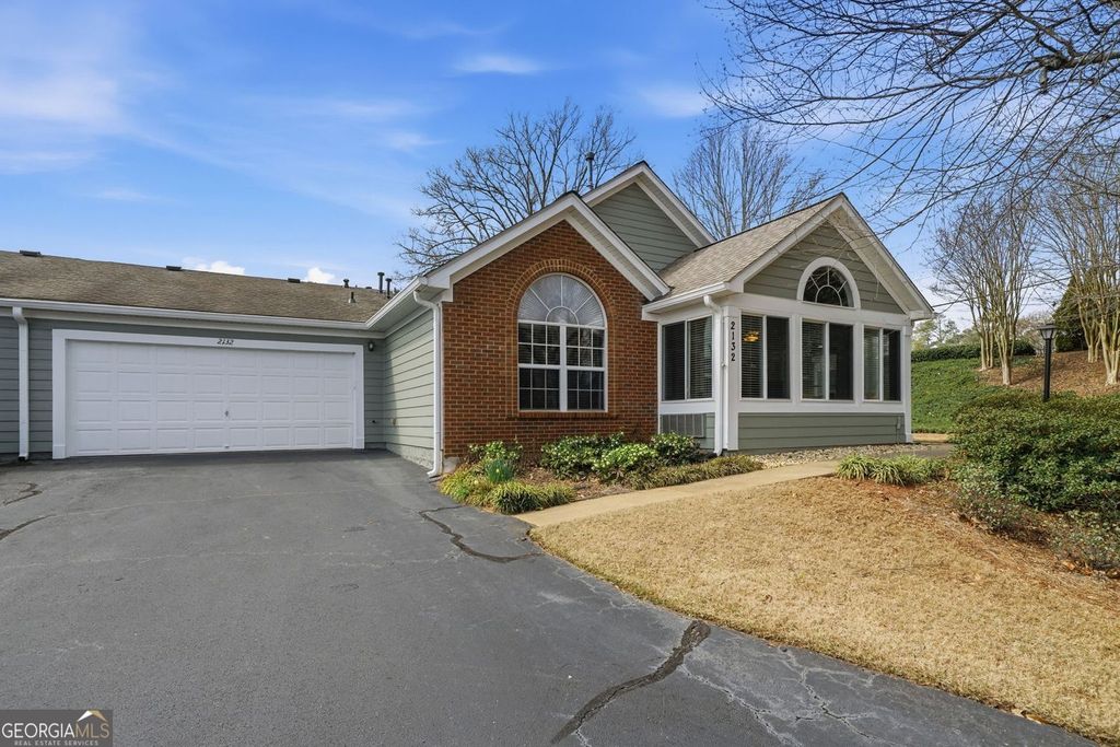 Photo of 2132 Carefree Circle #10, Marietta, GA 30062 (MLS # 10708614)