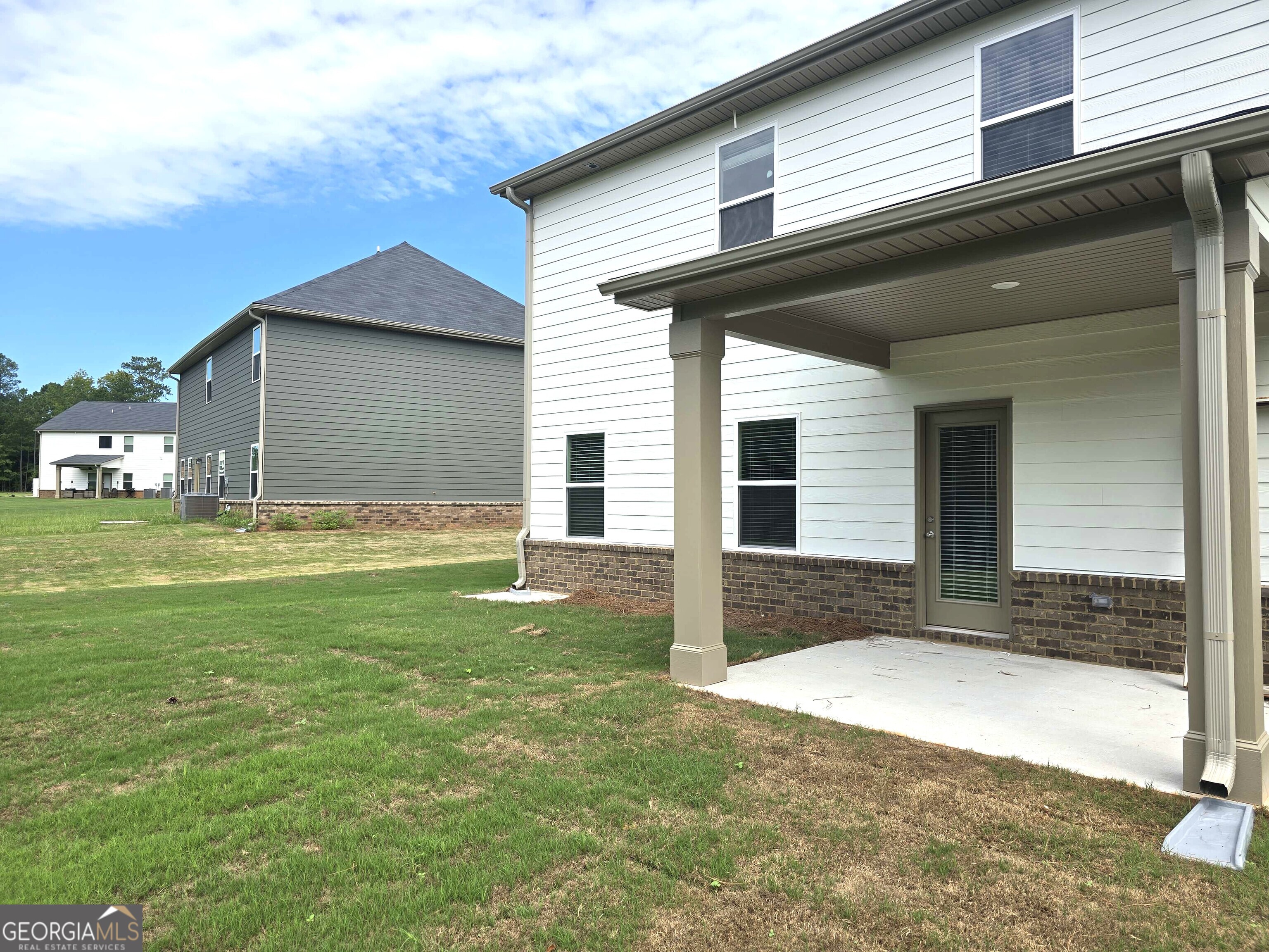 1645 Fuma Leaf WAY 256