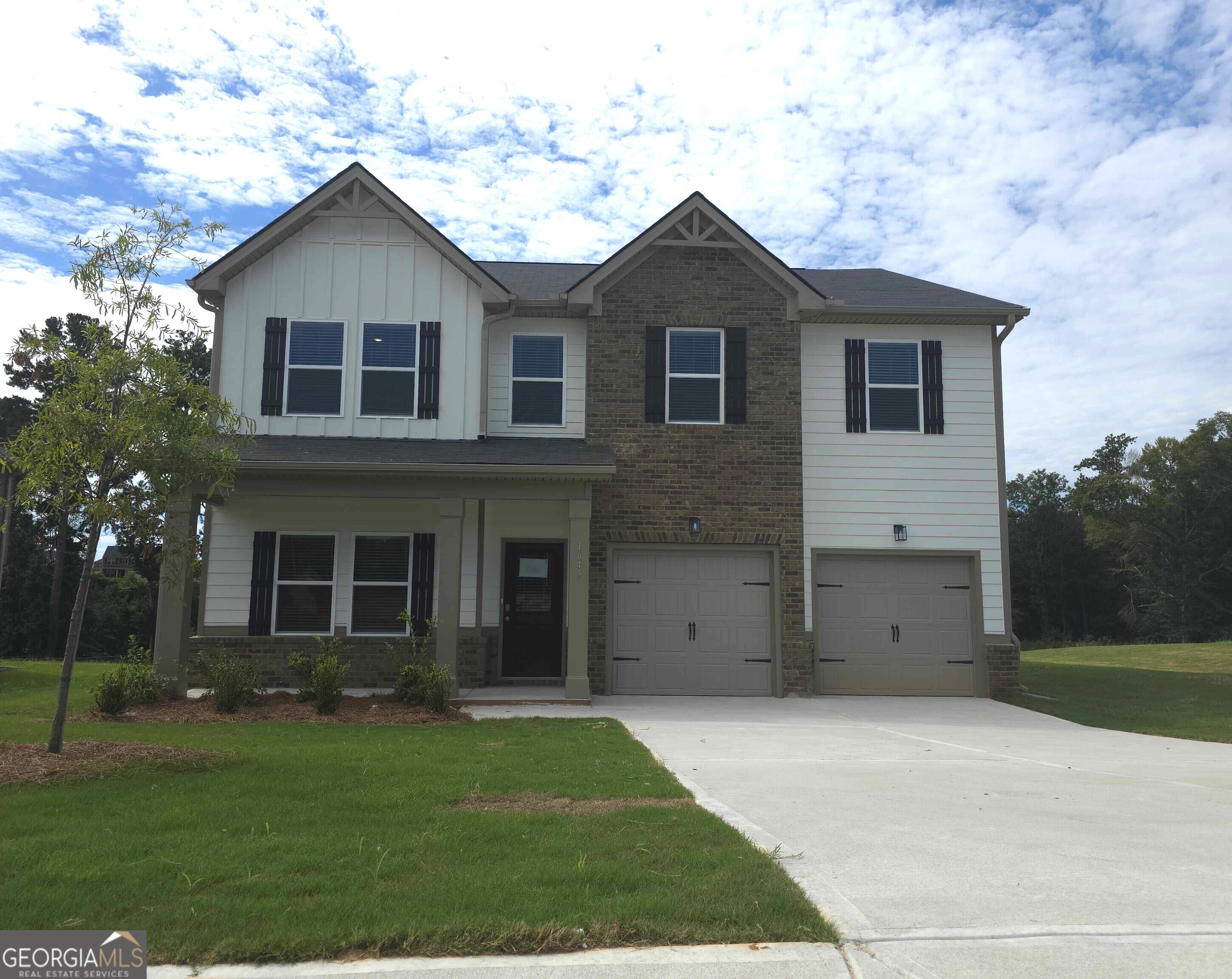 1645 Fuma Leaf WAY 256