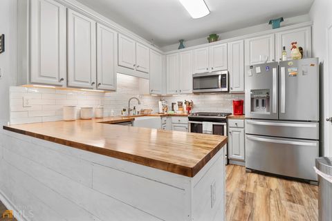 A home in Newnan