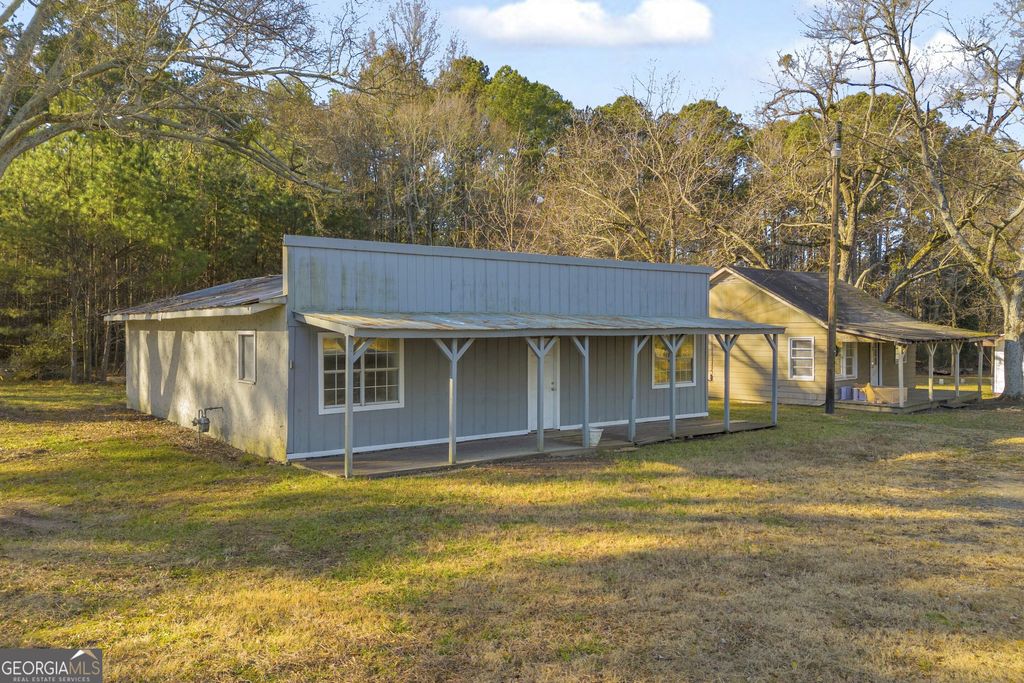 Photo of 986 Atlanta Highway, Auburn, GA 30011 (MLS # 10662848)