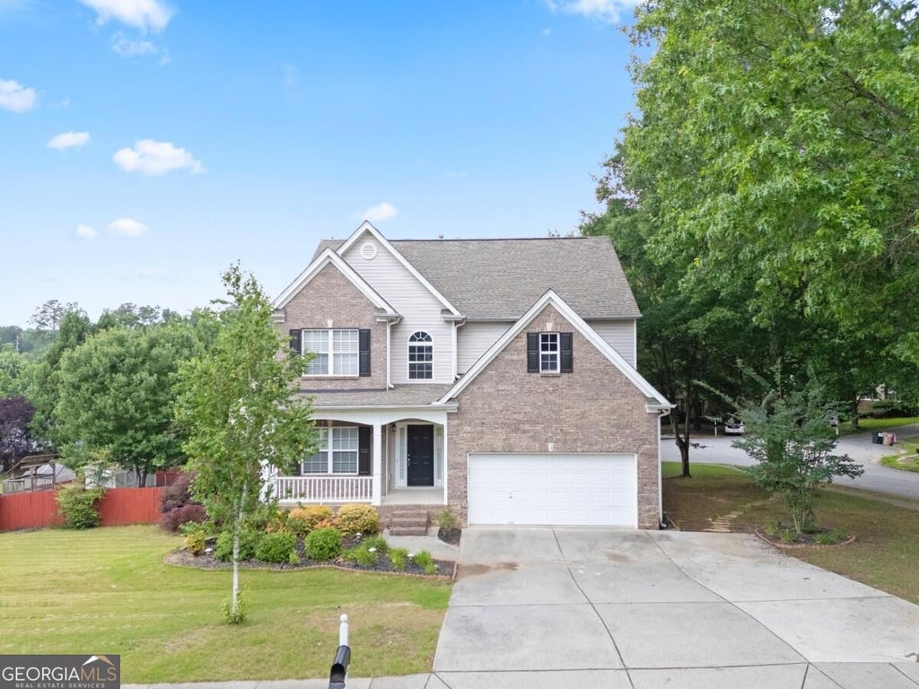 Photo of 6005 Ambercrest Court, Buford, GA 30518 (MLS # 10881447)