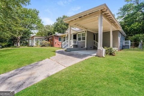 Photo of 1174 Dolphin Drive SW, Atlanta, GA 30311 (MLS # 10704992)