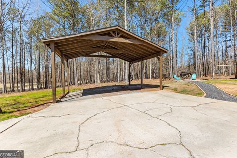 A home in Newnan