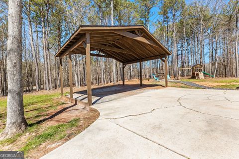 A home in Newnan