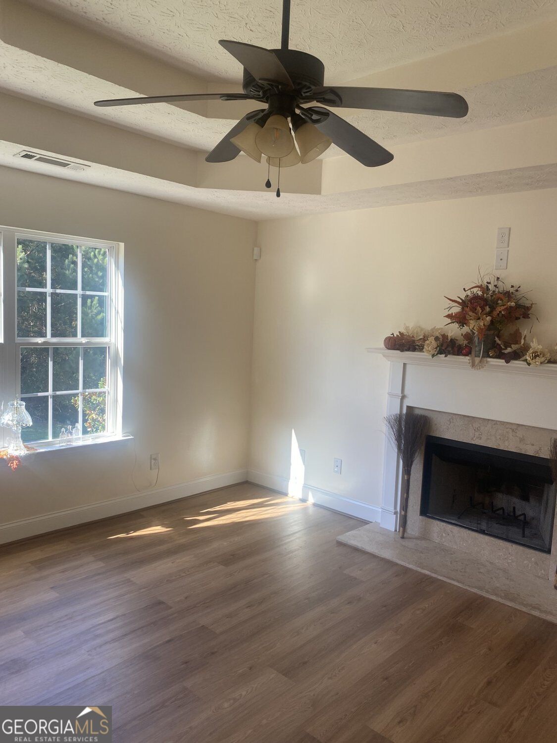 5482 Latham Manor DR