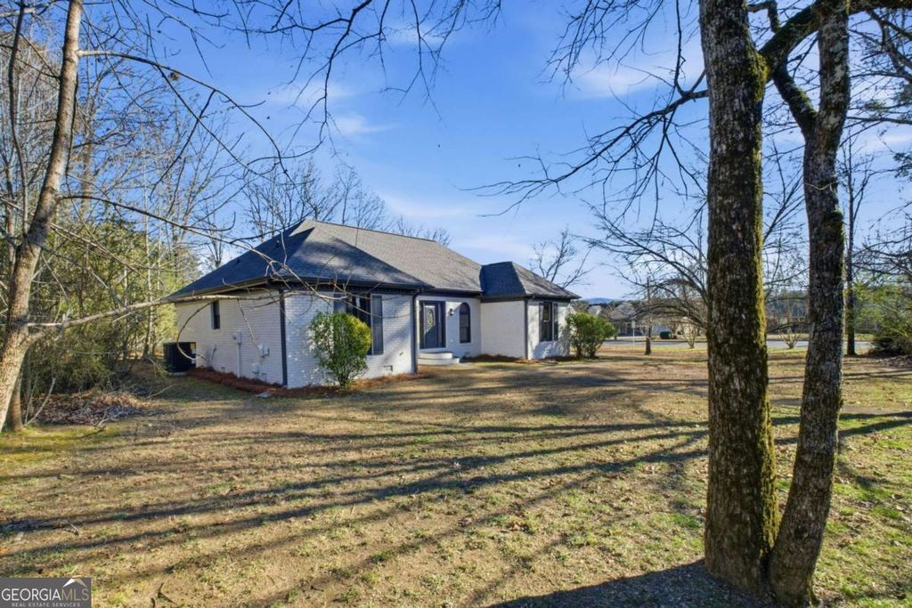 Photo of 98 Sunridge Drive NW, Rome, GA 30165 (MLS # 10663129)