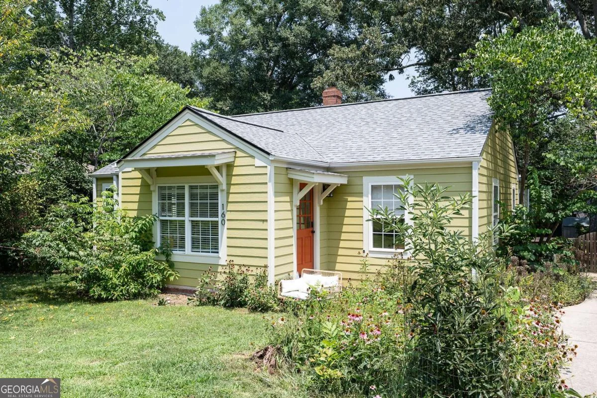 160 Crestview Circle