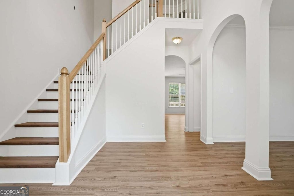 Photo of 4025 Eyrie Farms Lane, Cumming, GA 30041 (MLS # 10840035)