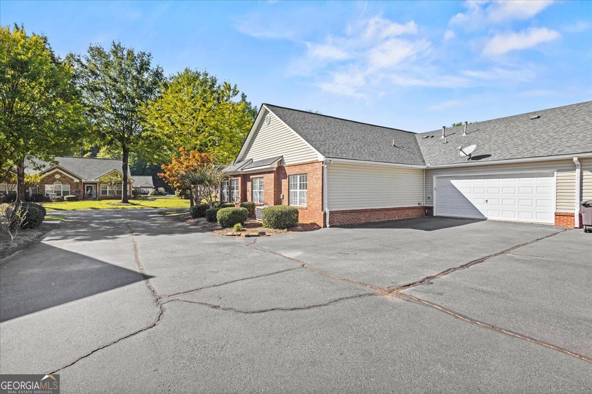 3728 Villa Springs CIR