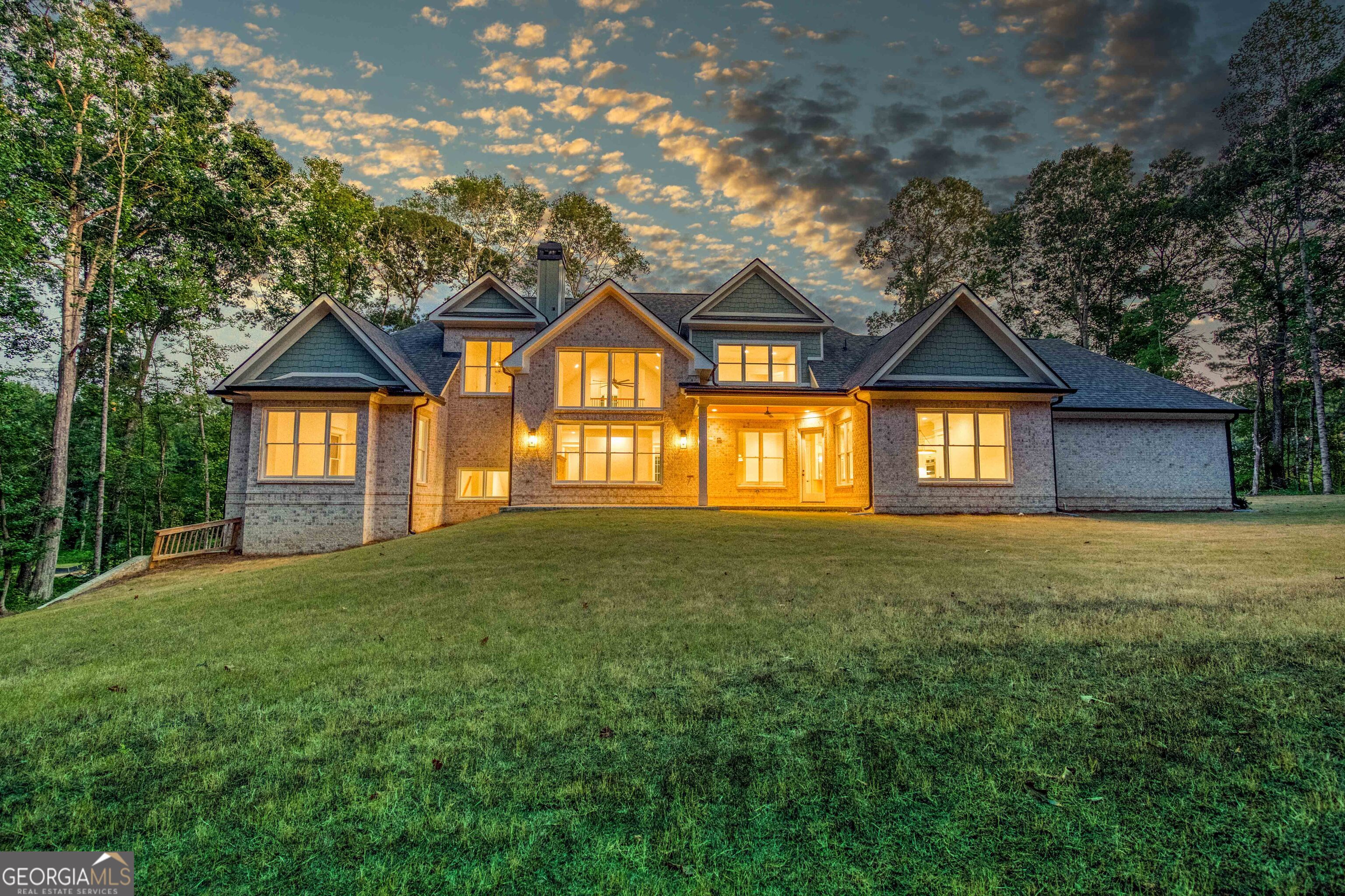 410 Iroquois CT